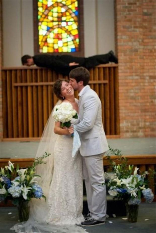 funny wedding pictures (17)