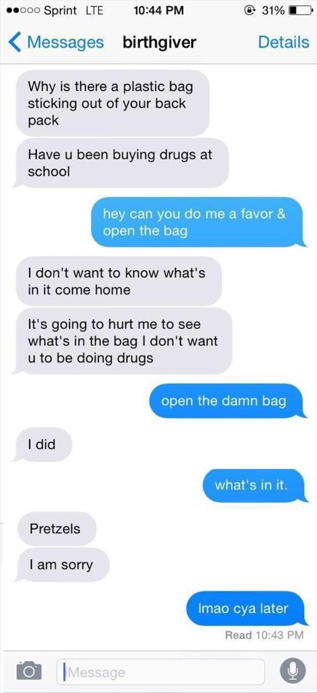 18 Hilariously Awkward Texts That Only A Mom Would Send
