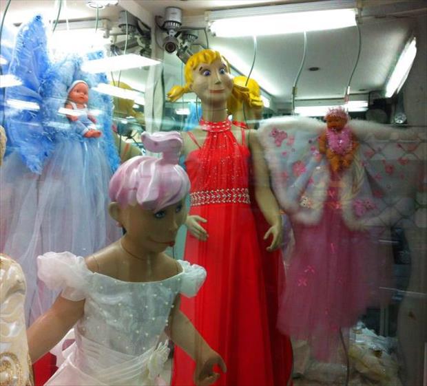 funny mannequins (15)