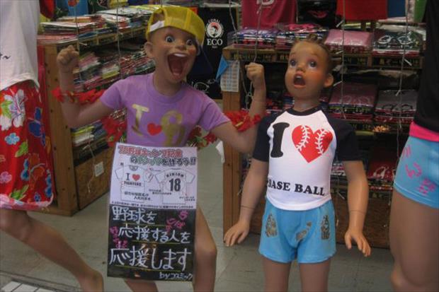 funny mannequins (3)