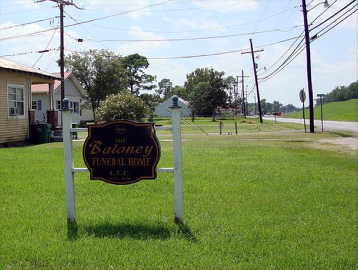 funny funeral home names (11)