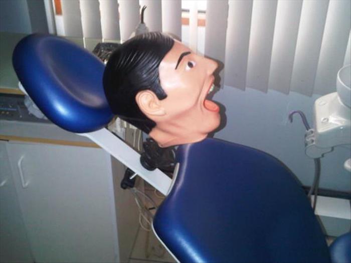 a funny dentist (1)